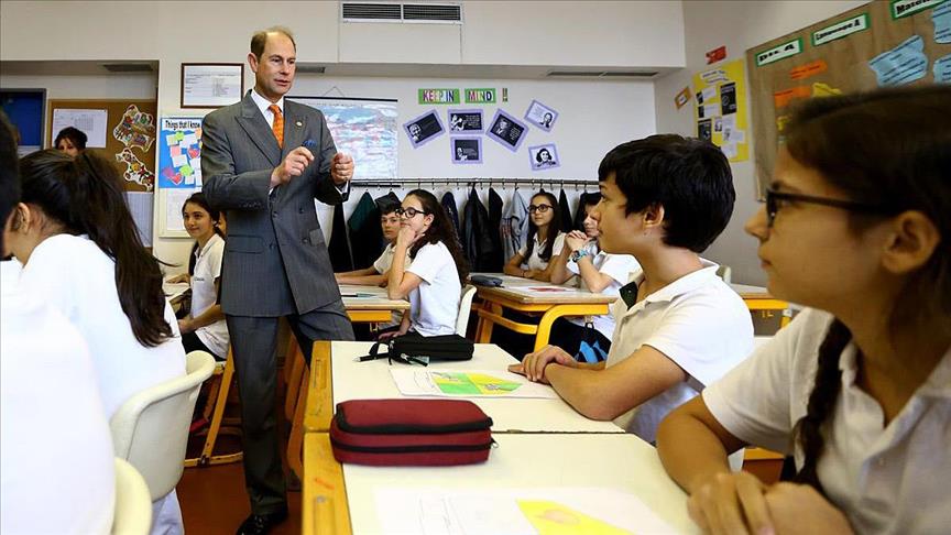 UK royal visits unique orphans' school in Istanbul – AA